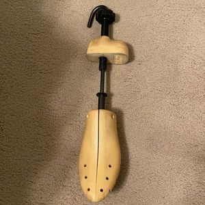 MENS TWO- WAY STRETCHER.